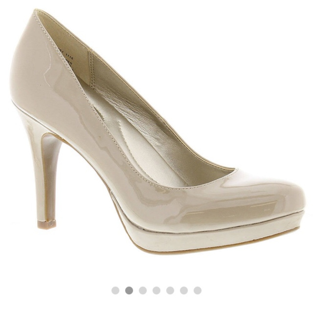 New 8 M Bandolino Berta Dress Pump